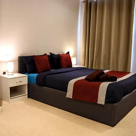 Modern London Apartment Near Greenwich - Rooftop City View Exterior photo